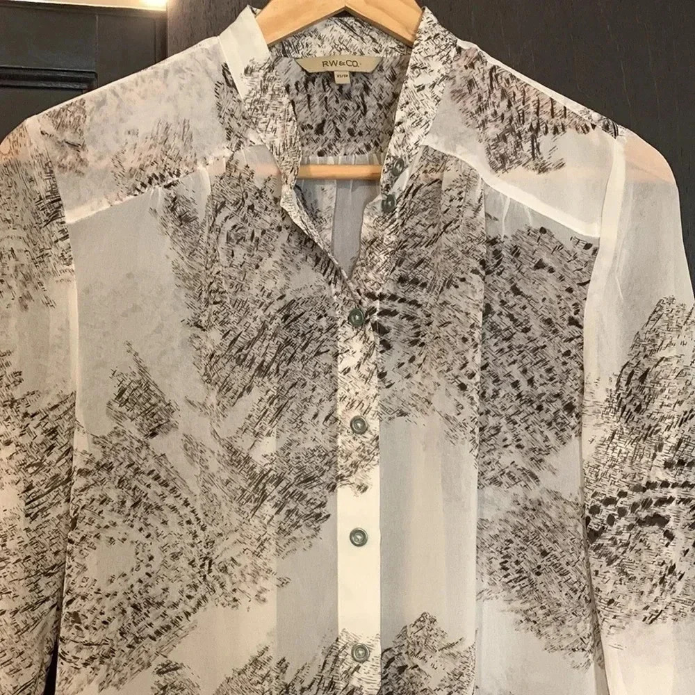 RW&Co XS - Picture 1 of 8